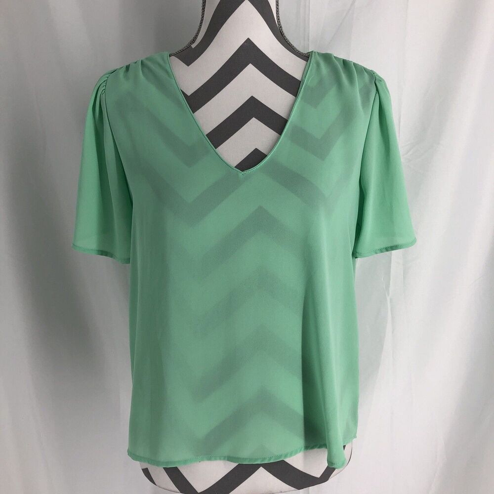 Lush Puffed Flutter Sleeve V Neck Cropped Blouse Neptune Green Size Medium